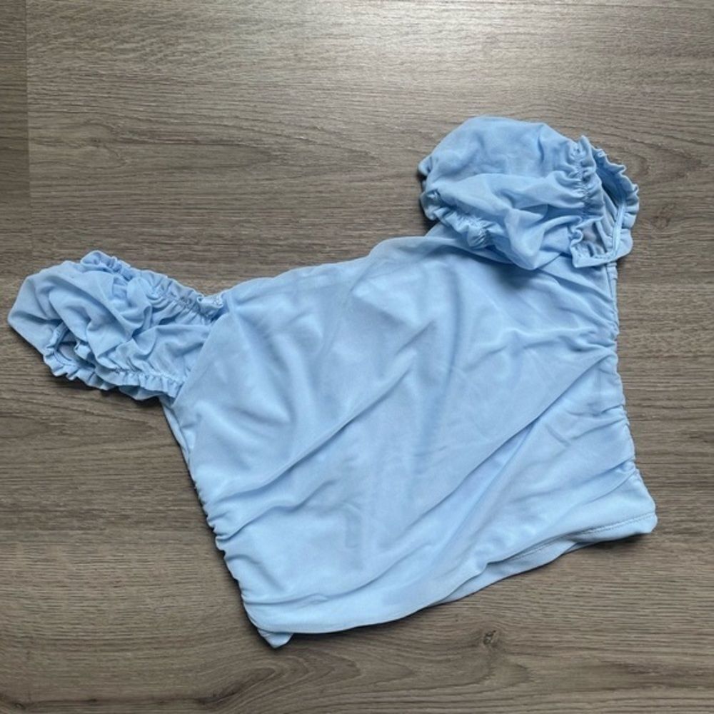 Double Layered Baby Blue Mesh Crop Top - Picture 3 of 4